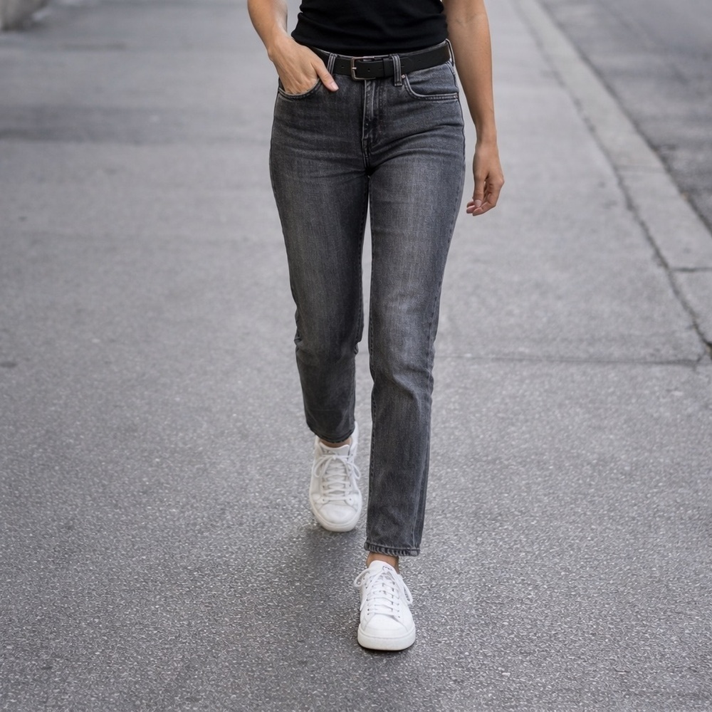 Eddie Bauer Boyfriend Mid Rise Slim Grey Jeans Size 10 Stretch Denim
